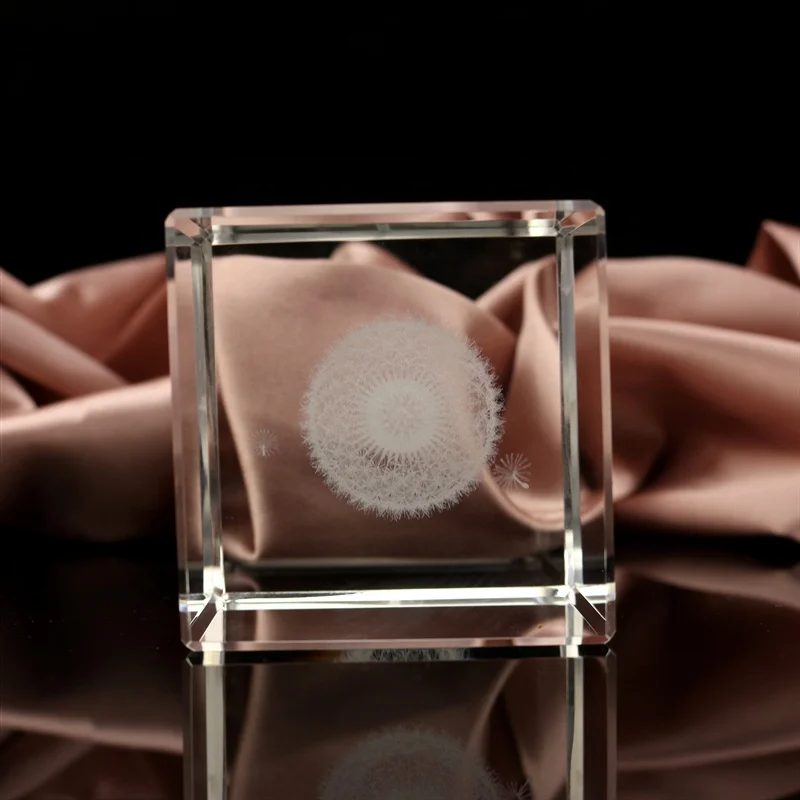 2019 high quality crystal 3d laser cube with led/3d laser crystal cube/3d laser engraved crystal cube