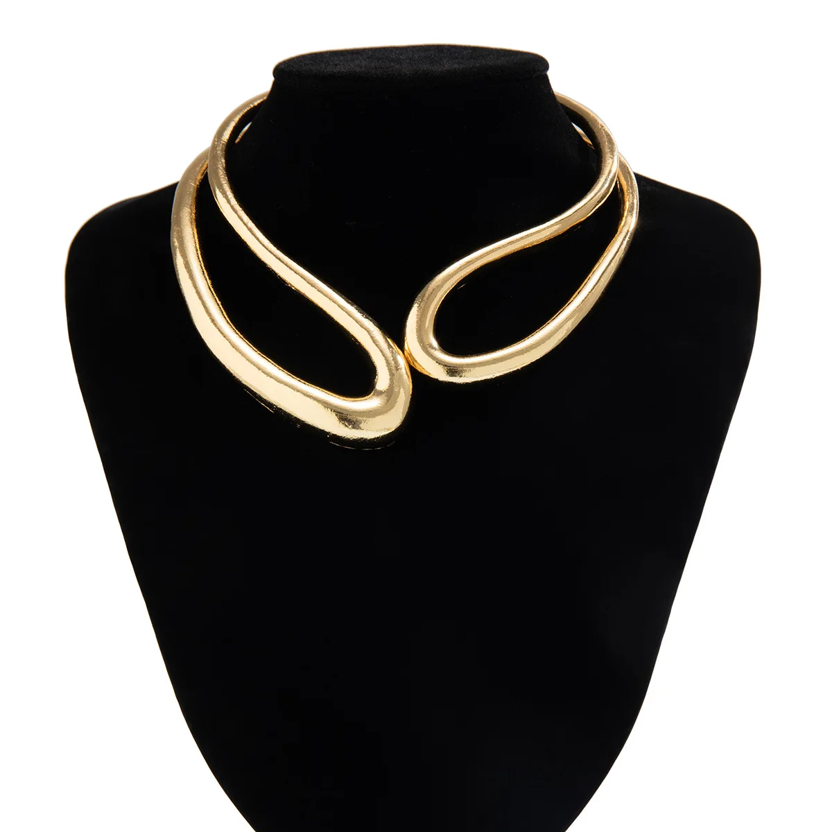 New Fashion Geometric Metal Necklace Bracelet With Cool And Exaggerated Design Advanced Necklace Bracelet Ring Sets For Women