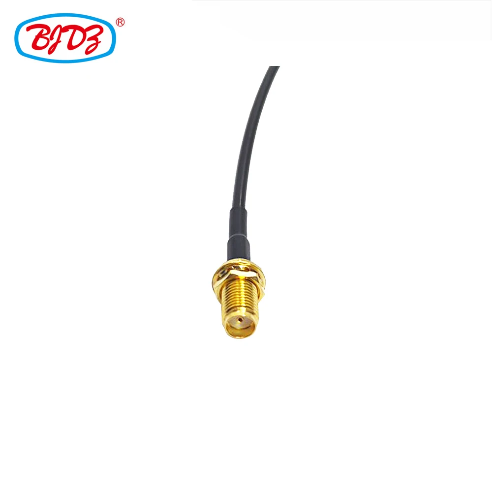 Factory supply MMCX male plug right angle 90 degree to SMA female bulkhead for RG174 rf coaxial Pigtail Jumper extension cable