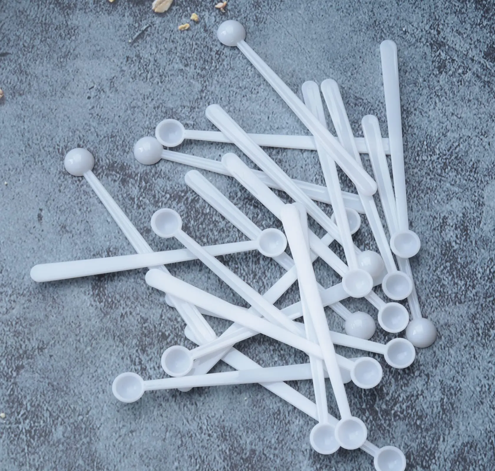 1/32 Teaspoon 0.15 mL Mini Measuring Spoons Micro Scoops for Jars Little Tiny Plastic Scoop for Cosmetics Medicines Spice