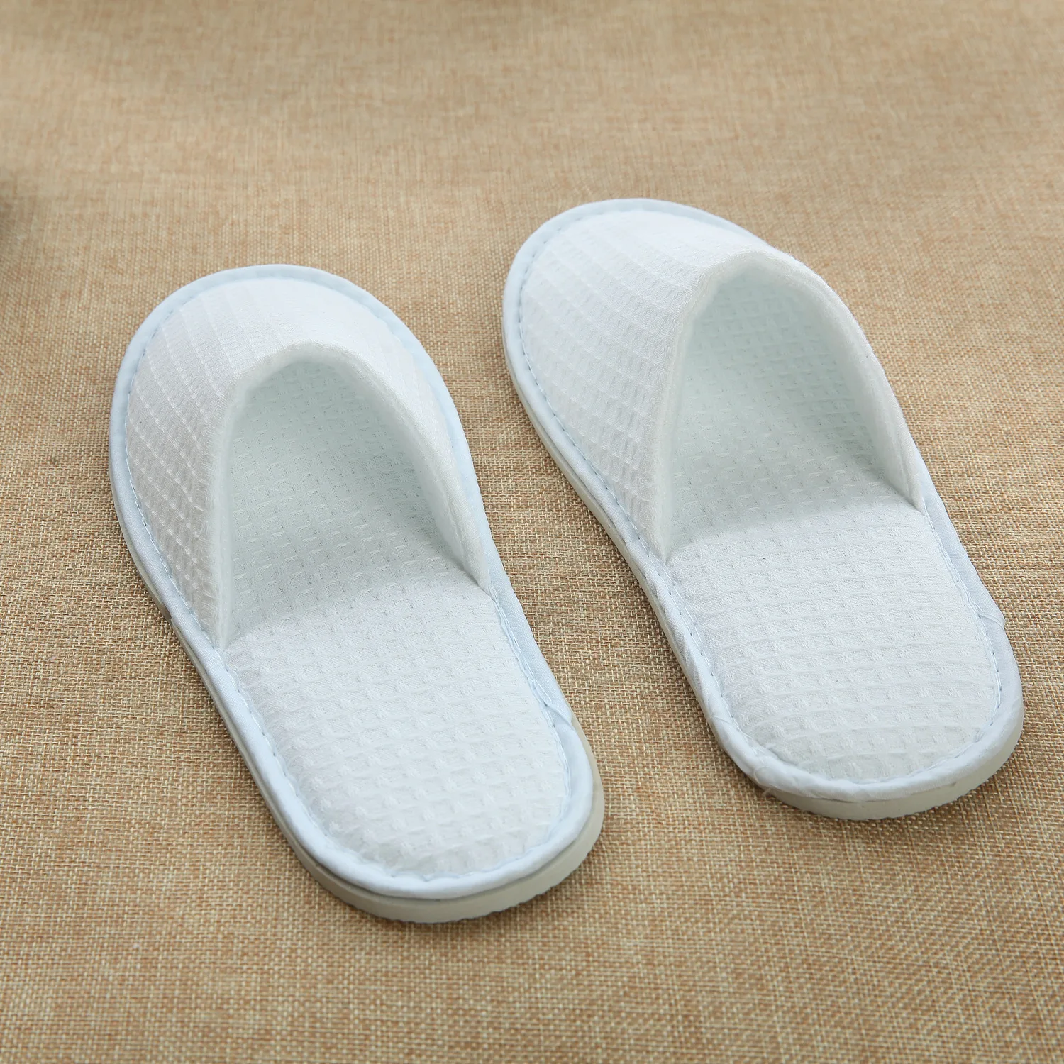 Amazon Hot Sale Wholesale Hotel Waffle Slippers Disposable No Logo Eco Custom Womens Men Bedroom Indoor Spa Slipper For Hotels