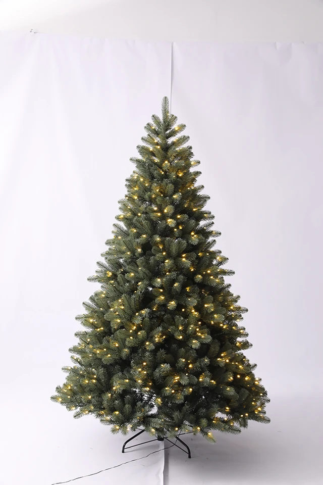2024 New design 180CM 210cm artifical pvc PE christmas tree with led  lights
