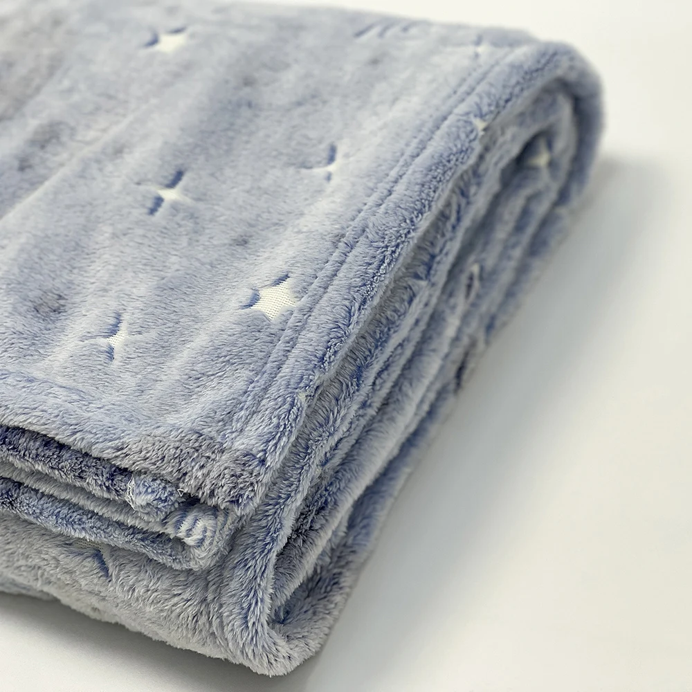 Low Price Galaxy Design Soft Plush Fleece Glow In The Dark Blanket Adult 180x200 270gsm Wrinkle-resistant Night Shining