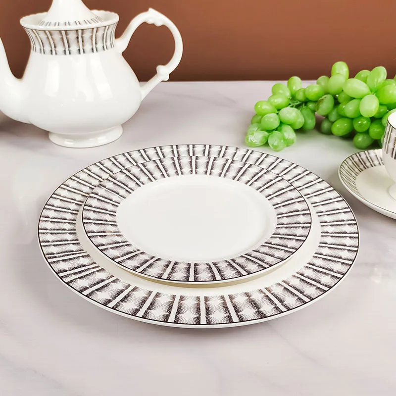 61 pcs Vintage Chinaware Tableware New Bone China Dinnerware Ceramic Dinner Plate Set Porcelain Luxury Dinnerware Dishes Sets
