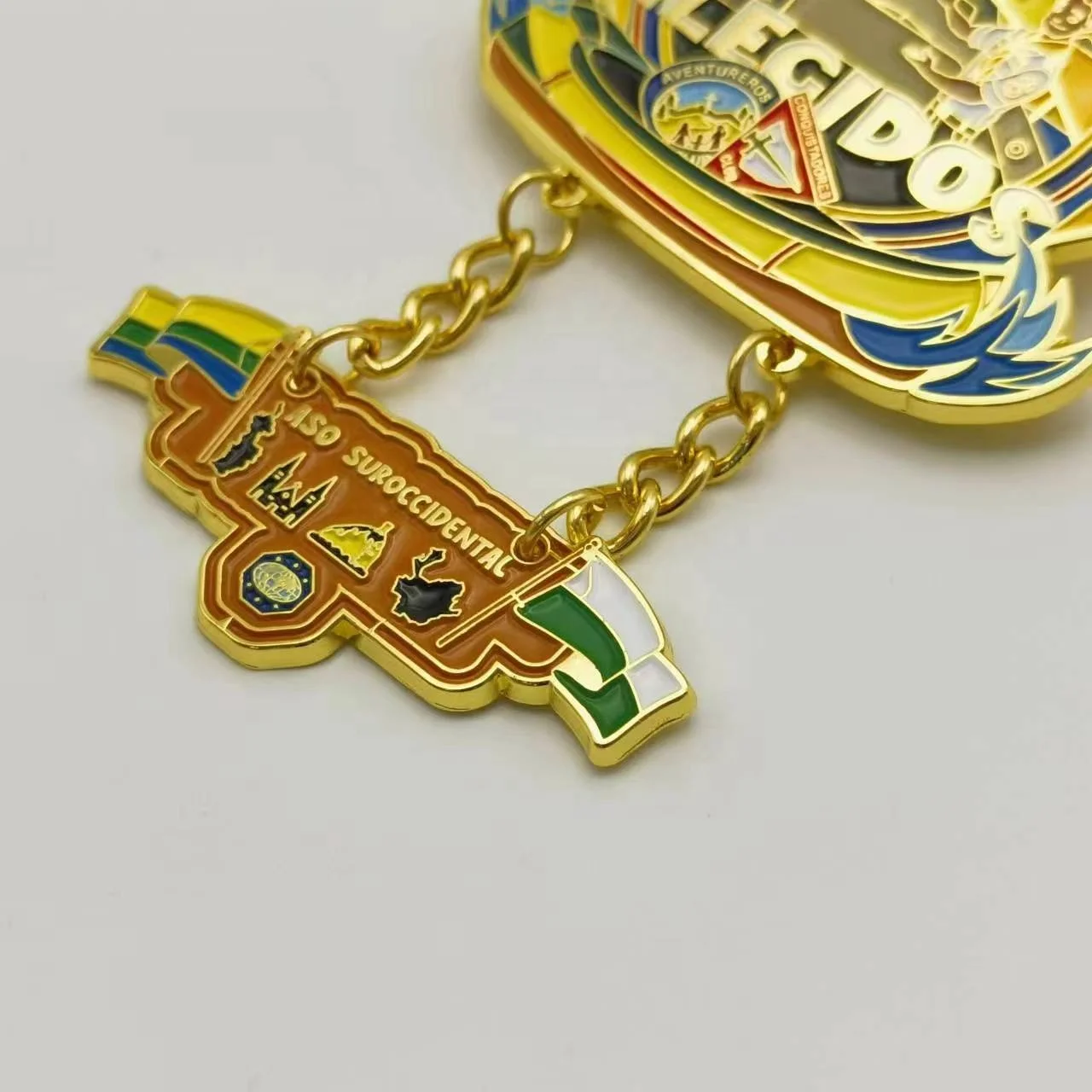 Direct Factory Customized Logo Gold Plated Printing Engraving Hard Soft Enamel lapel pins