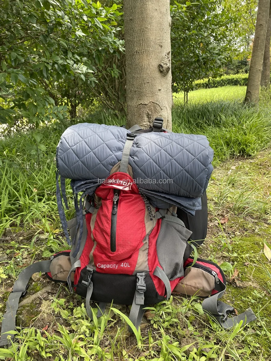 Warm two-sided waterproof nylon camping blanket outdoor sports blanket simple sleeping bag