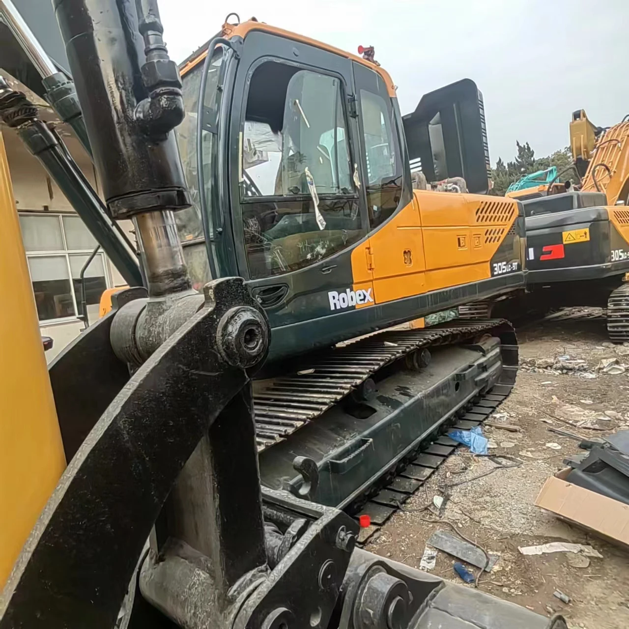 excavator hyundai 305-9T used Hot selling Korean original tracked modern 305 excavator with 30 tons
