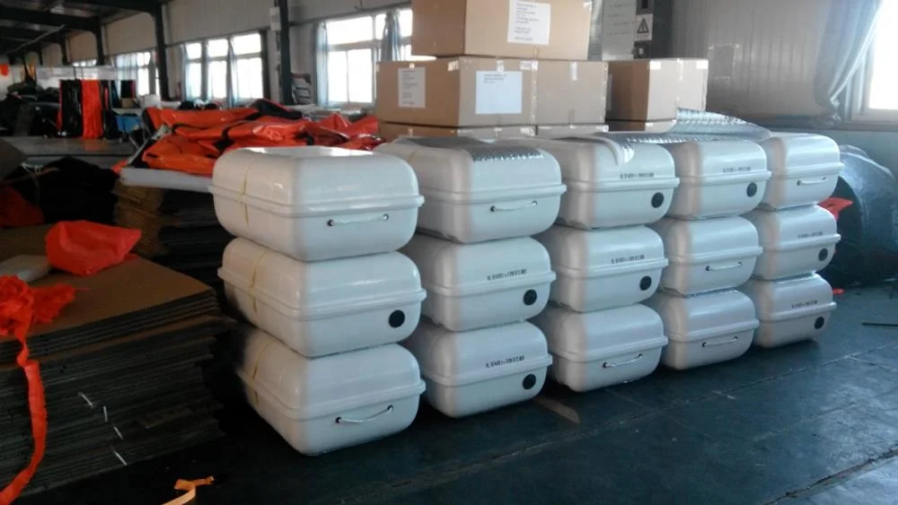 
8 person inflatable self inflating life raft 