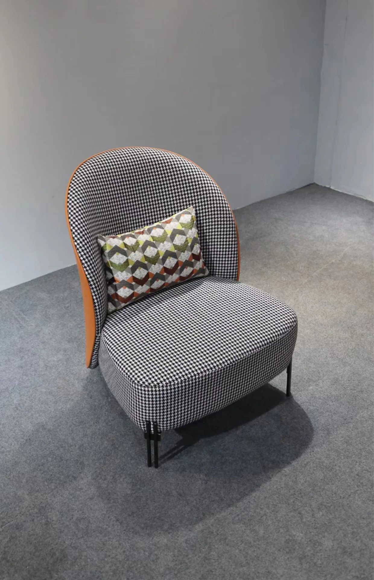 Modern Leisure Chair Living Room Leisure Chairs Designers Leather And Fabric Metal Armless Sofa Chair