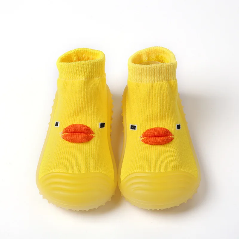 Fast Delivery 2022 Cute Duck Cartoon Animal Pattern Anti Slip Indoor Rubber Sole Shoes Indoor Bedroom Baby Shoes