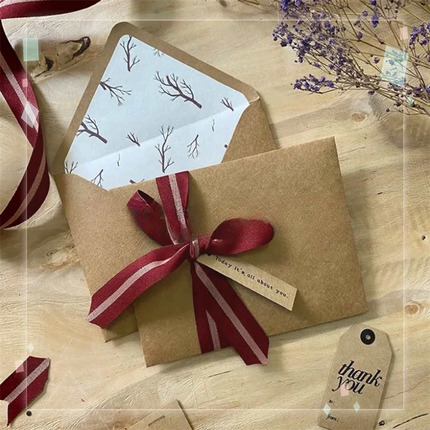 Custom Vintage Beige Small Fresh Herbal Cowhide Texture Envelope Thick Kraft Paper with Wind Sen Grass Colored Plain Liner