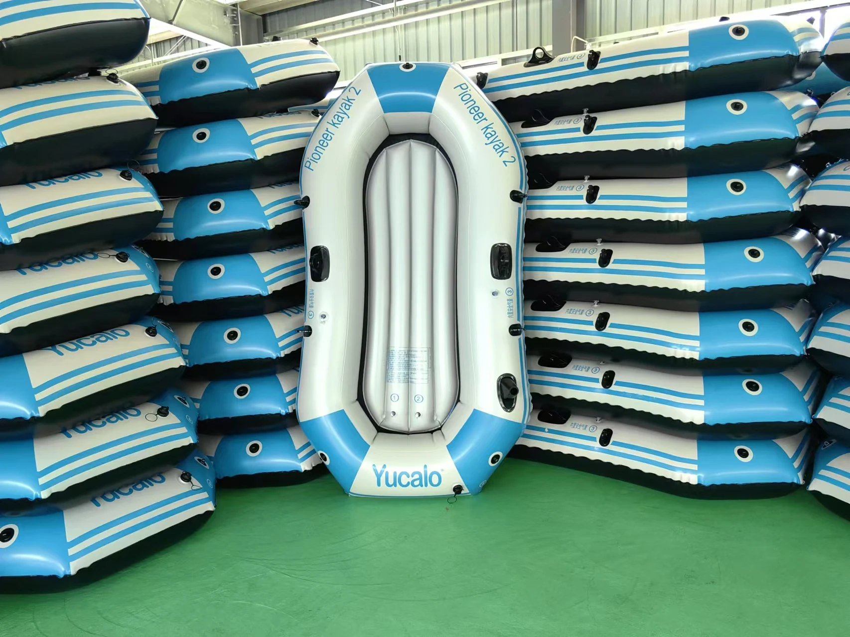 Inflatable boat, leather flap, thick folding air cushion boat, inflatable kayak, portable fishing boat
