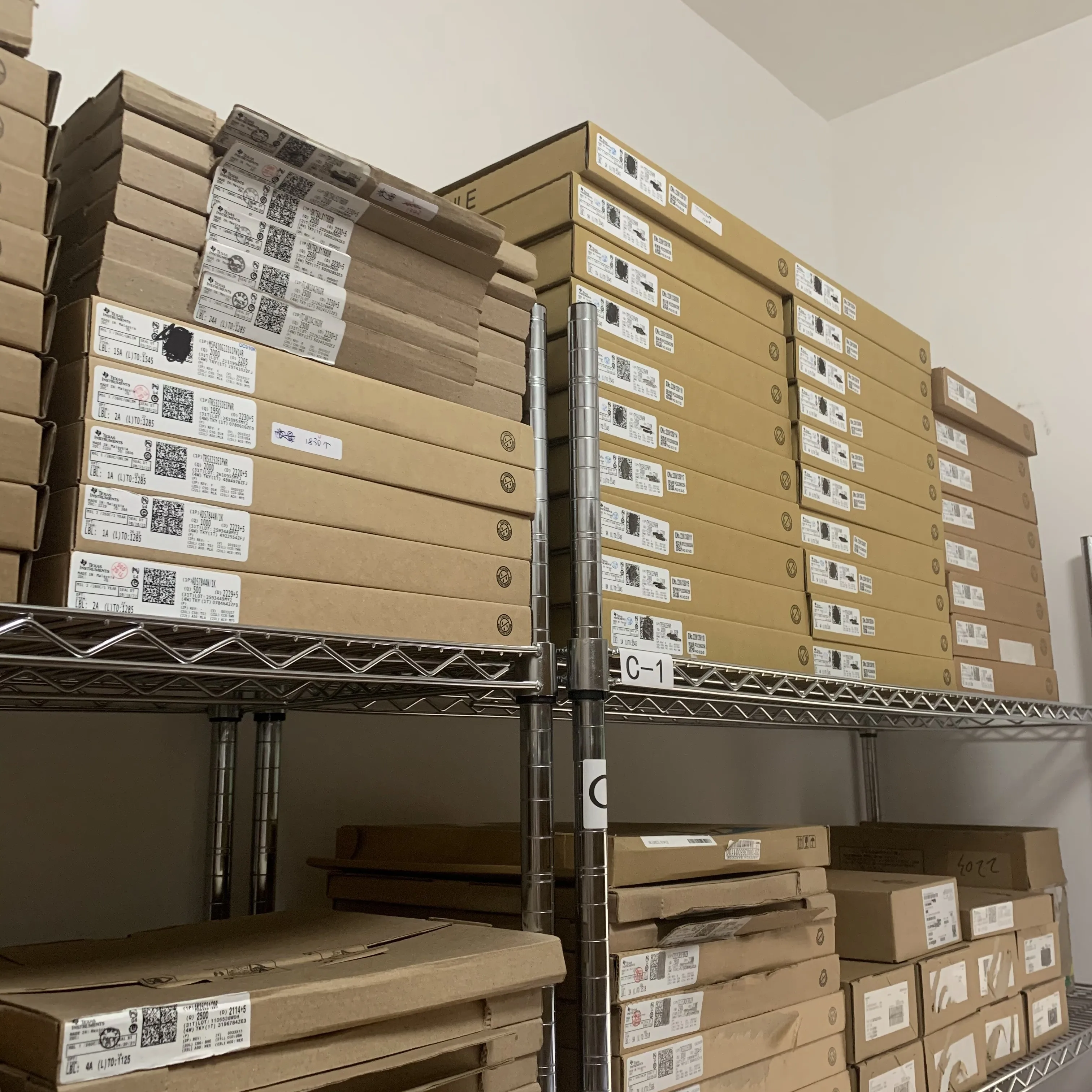 LTST C190TBKT MCU Available in stock Original Electronic Components Microchip Capacitors Ceramic Capacitors LTST-C190TBKT