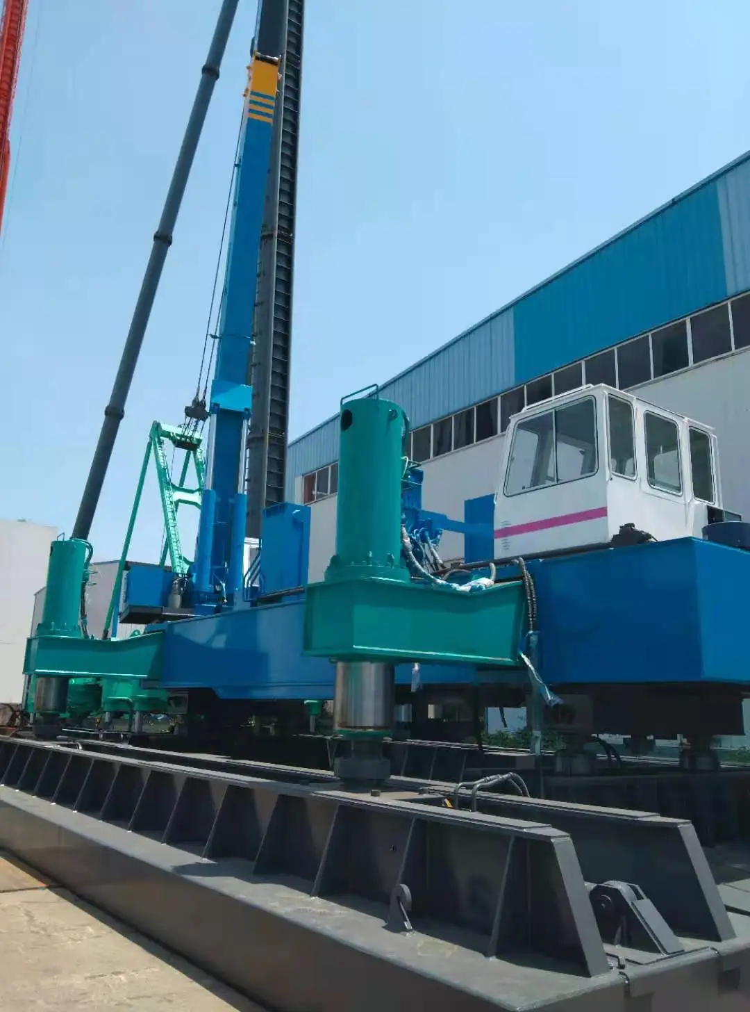 Pile Drilling Machine 860t New Piling Equipment for Pile Driving Project for Real Estate and Foundation Construction