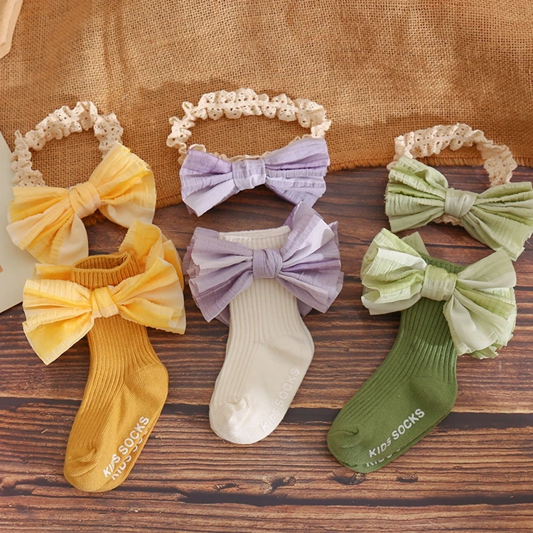 Hstyle Baby Girls Headband Socks Set Newborn Bow Tie Hairband Socks Girls ElasticTurban Baby Hair Accessories Photo Props Gifts
