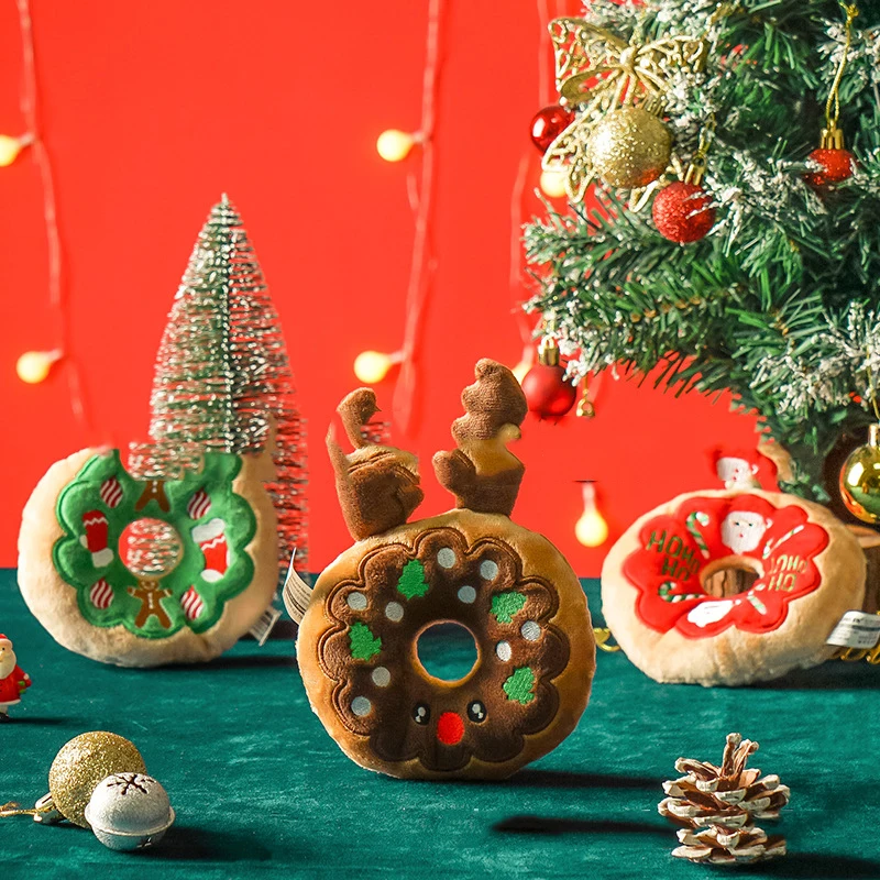 Wholesale Pet Dog Chew Toys Luxury Durable Small Christmas Interactive Squeaky Donut Pet Dog Plush Toys for Dogs