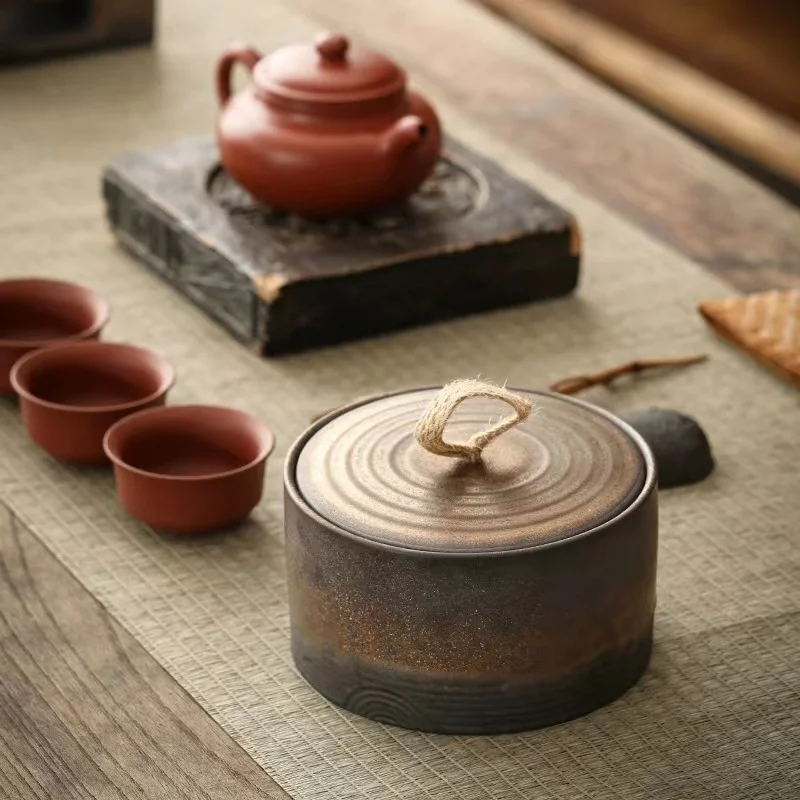 Japanese-style hand-made stoneware retro ceramic storage dry goods sealed coffee beans tea packaging jar with hemp rope handle