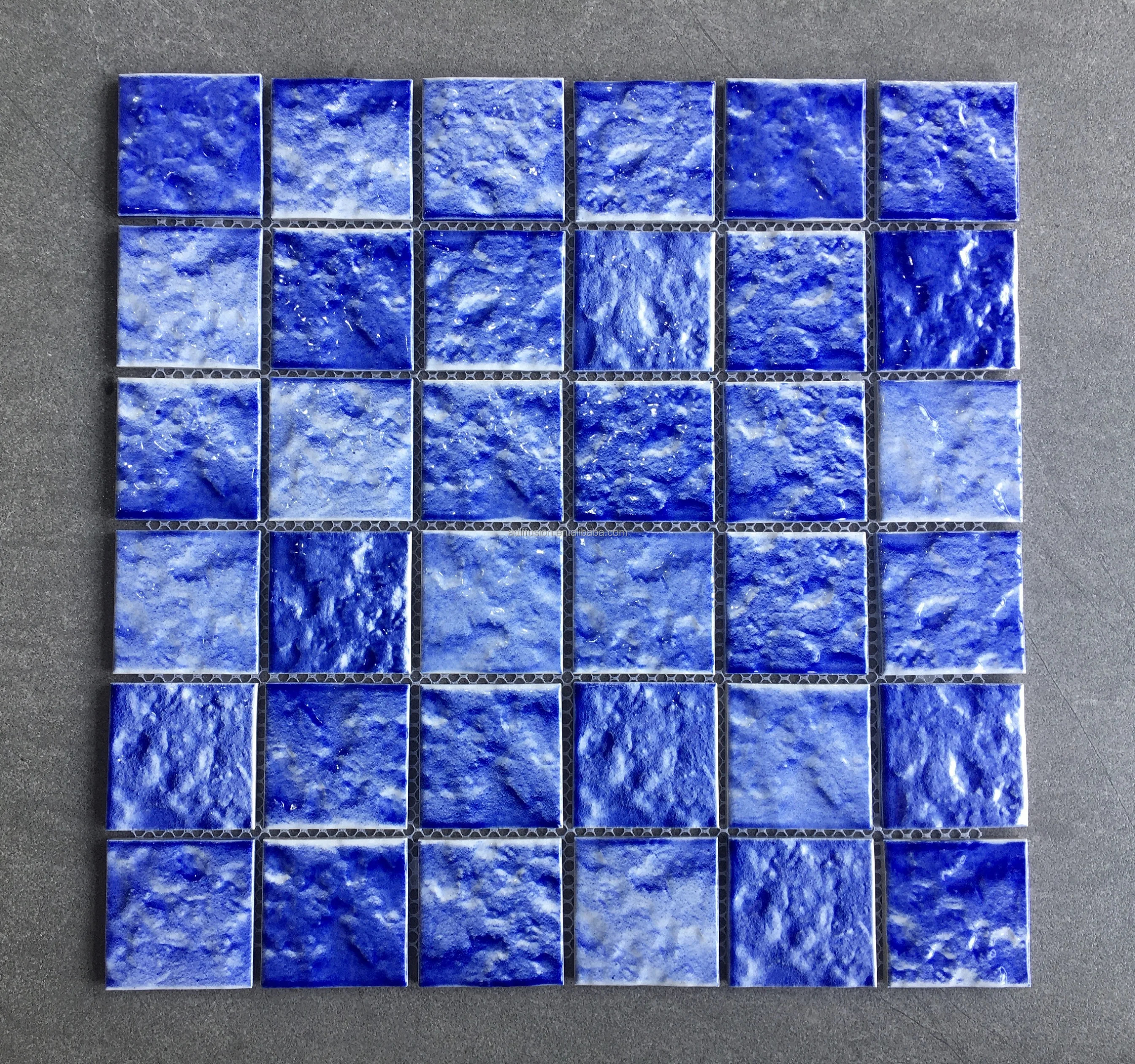 Hot Selling 48*48mm Crystal Glass Green Color Glazed  Mosaic Showroom