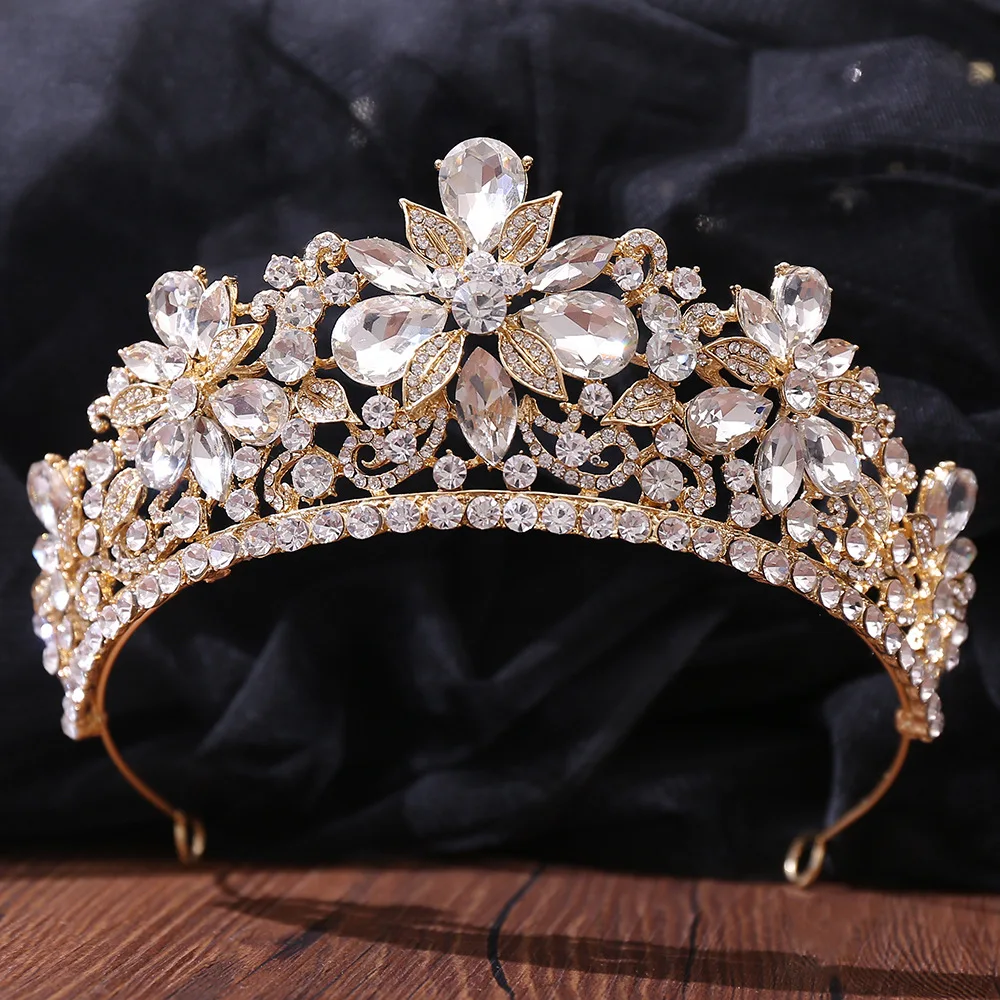 Tiaras and Crowns for Women, Wedding Tiara for Bride, Crystal Costume Hair Accessories for Birthday Prom Quinceanera Celebration