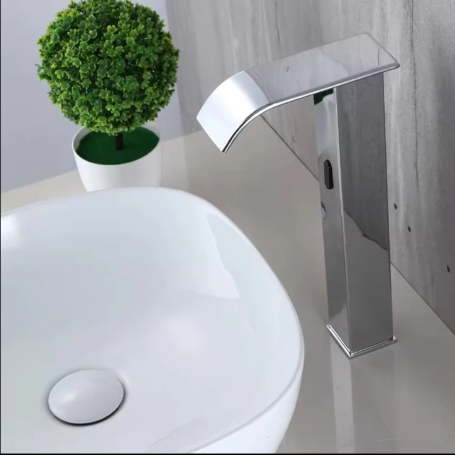 Modern Single-Hole Kitchen Faucet with Automatic Infrared Sensing Single-Handle Brass Basin Faucet Smart Ceramic Valve Core