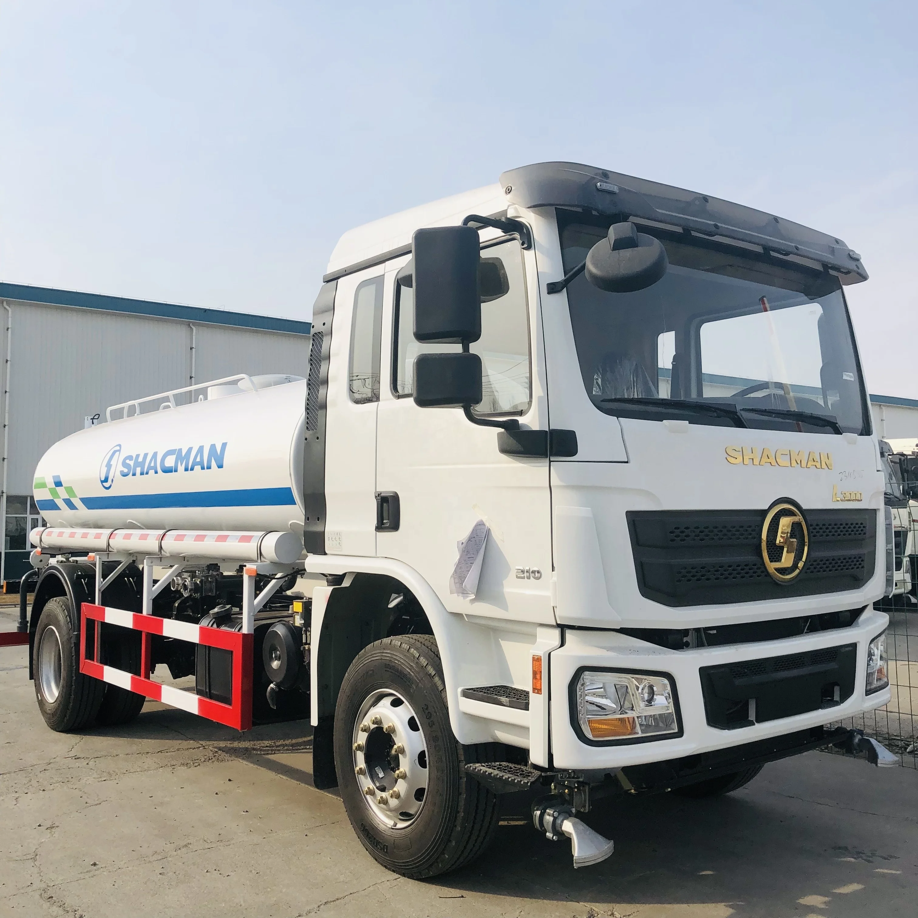 Shacman F3000 4x2 Carbon Steel Oil Tanker 10000 Little 4x2 light Fuel Tank Truck for sale