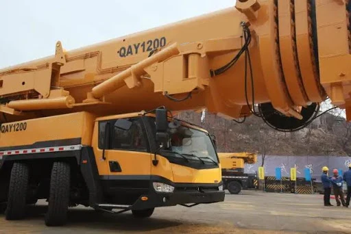 XCMG Brand Construction Telescopic Boom Crane QAY650 650ton All Terrain Crane for Sale