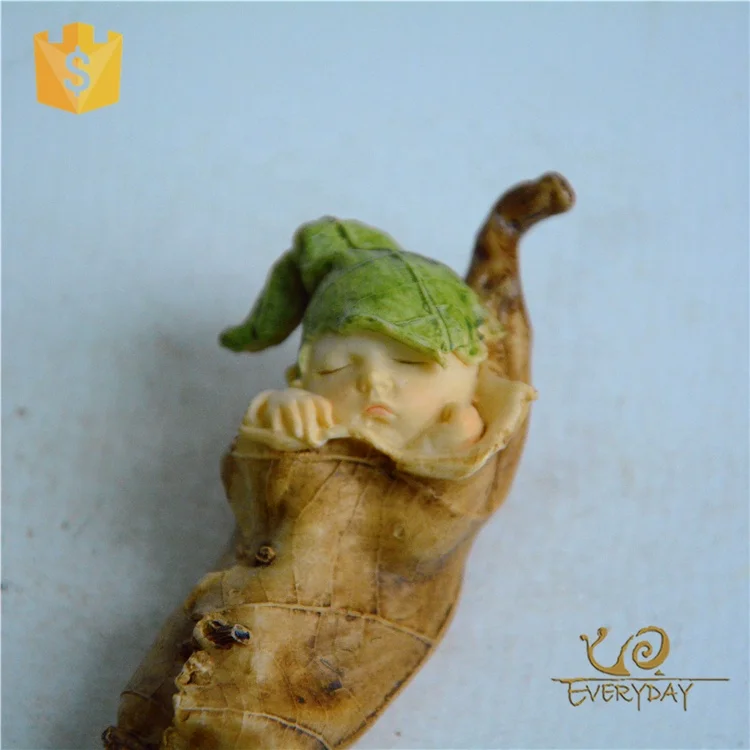 Z07745A Wholesale Cute Baby Souvenir for Baby Birth Leaf Baby Shape Resin Figurine Gift Articles