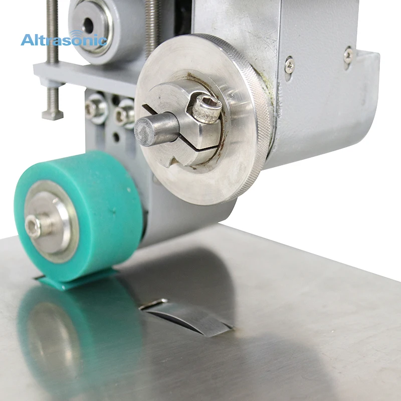 Seamless Sewing Machine with Digital Generator 35kHz 800w High Strength Performance Ultrasonic Sealing Machine