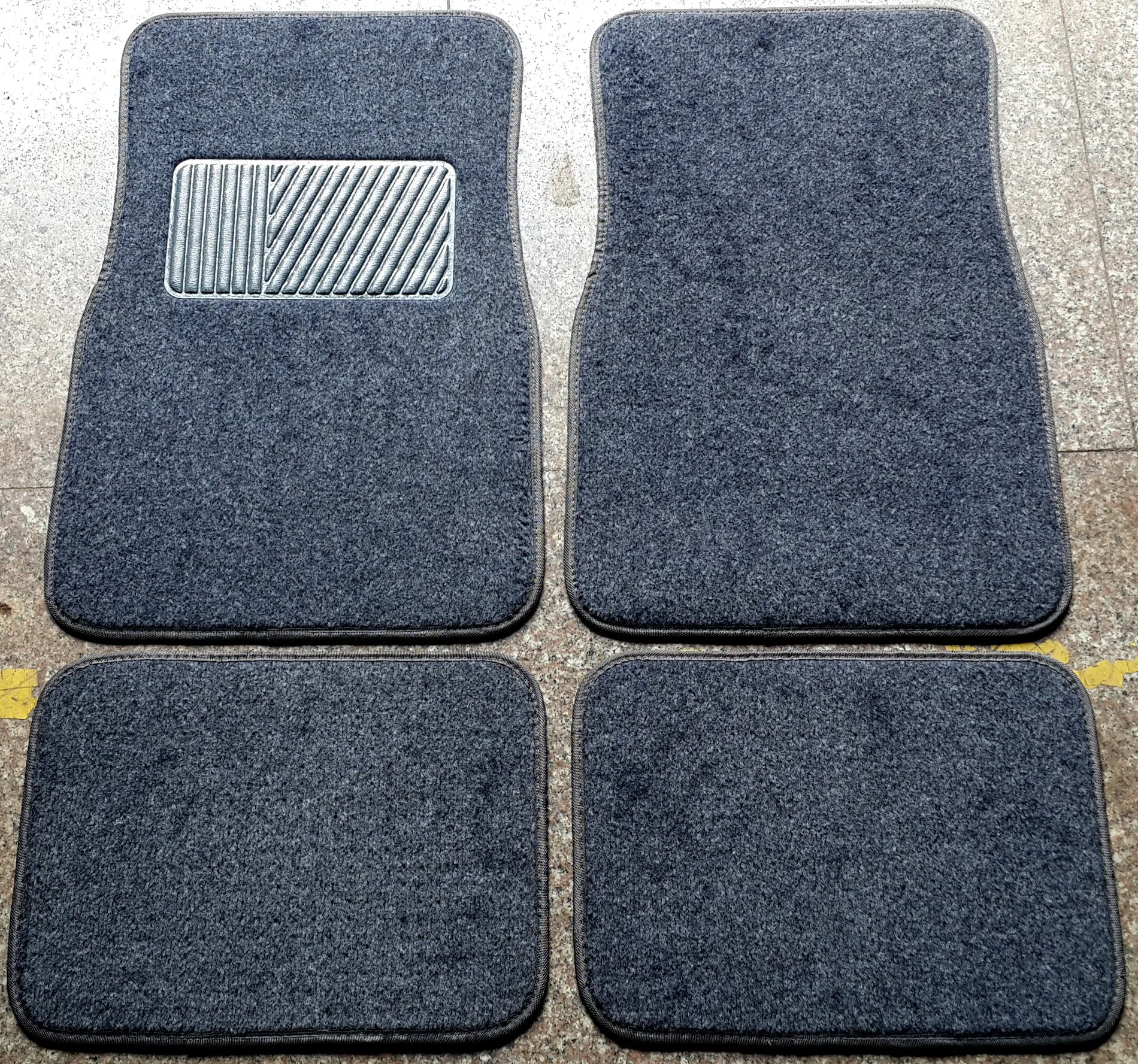 Universal Tufted Car Floor Mats with Checkered Pattern Carpet for Car with TPR Backing for all cars