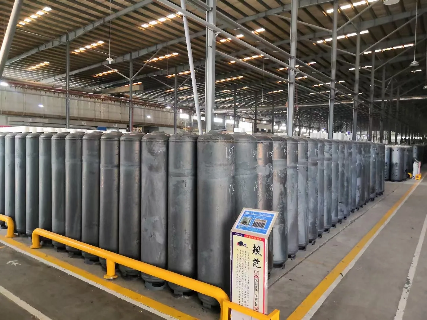 Germany 100L 150L 200L solar stainless steel enamel heat pump hot buffer water tank storage