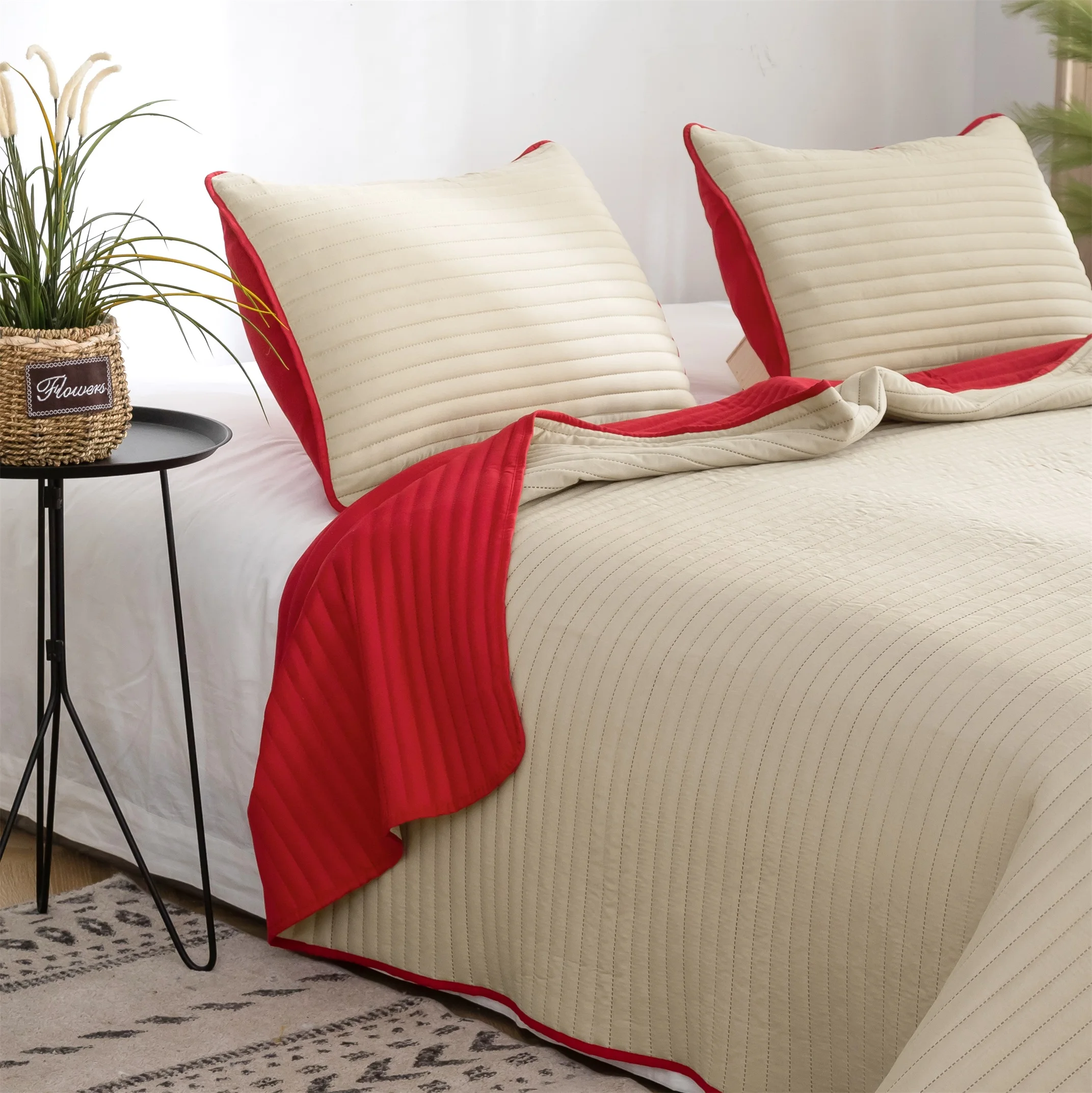 
MOHAP Good Quality Solid Color Ultrasonic Microfiber Quilt Set Dyed Bedspread Set 