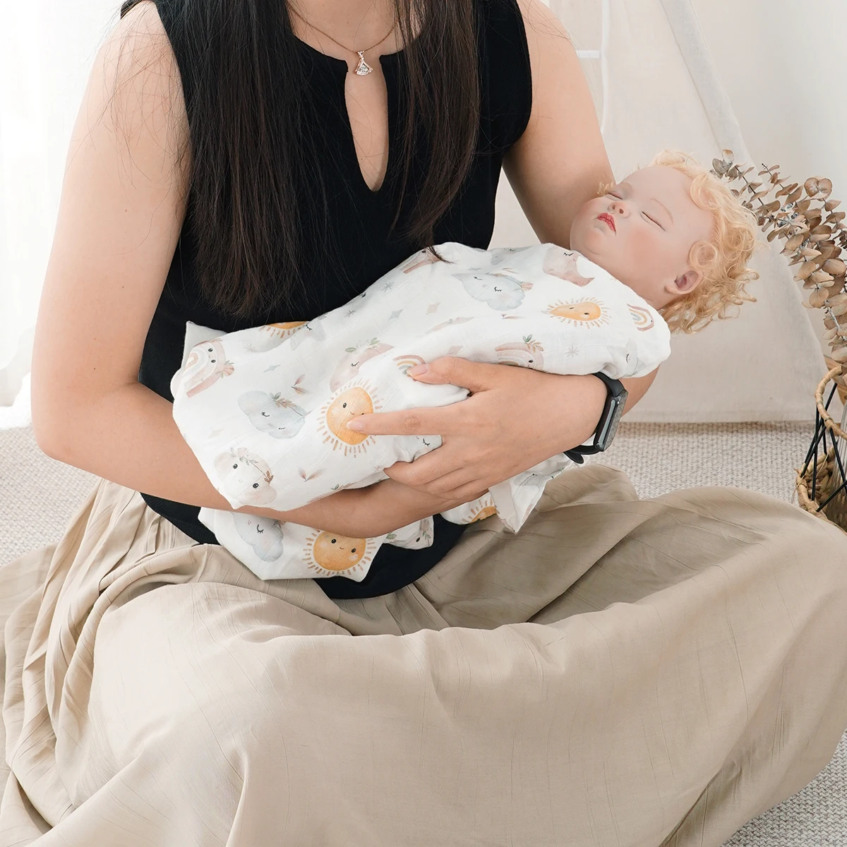 Organic 200TC Knitted Baby Muslin Swaddle Wrap Blanket Soft Comforter with Festival Animal Dot Print Perfect Gift Idea