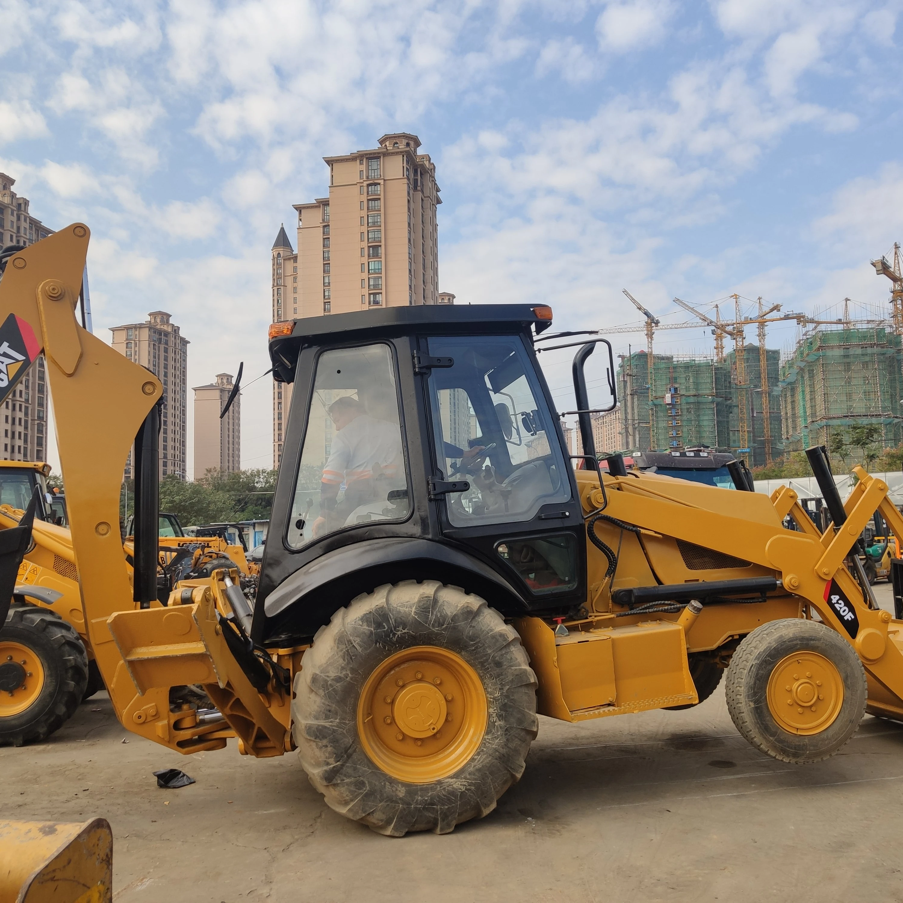 used caterpillar 420f caterpillar420 cat420 cat420f 420 used backhoe loader made in Japan