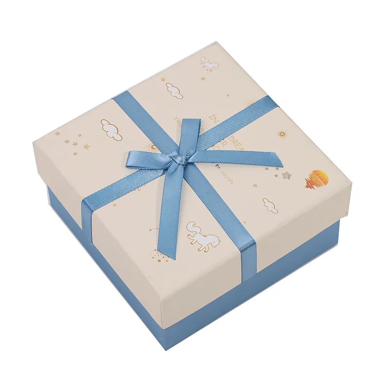 White Corrugated Paper Packaging Beautiful Gift Cakes Paper Boxes With Ribbon