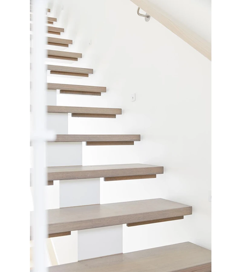 Central Beam Wooden Stair Fence Indoor Staircase Machines Style New Product Loft Staircase For Home Renovation