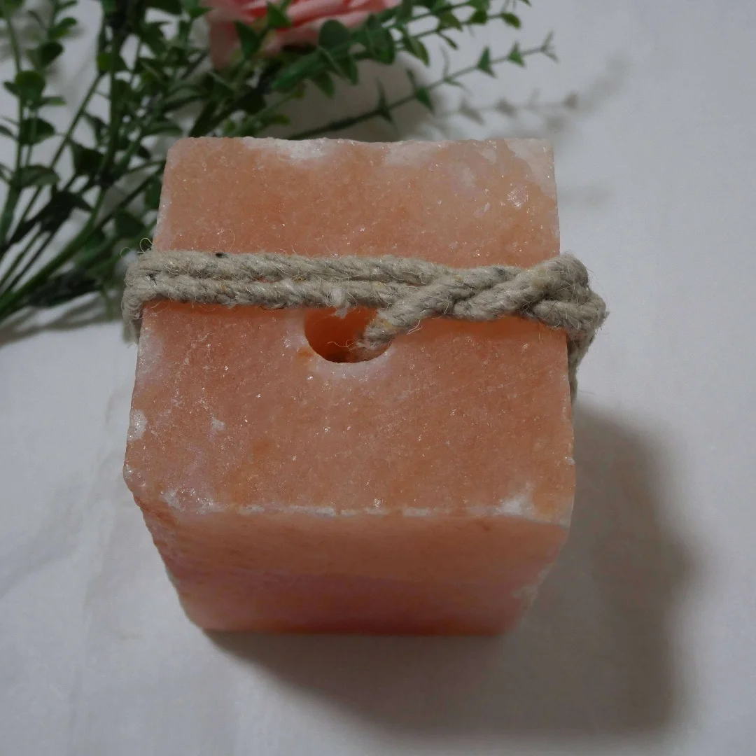 Hot Selling Natural Crafts Himalayan Salt Lick Block for Cattle Deer Horse Animal Mineral Salt Lick Block for Wildlife Care