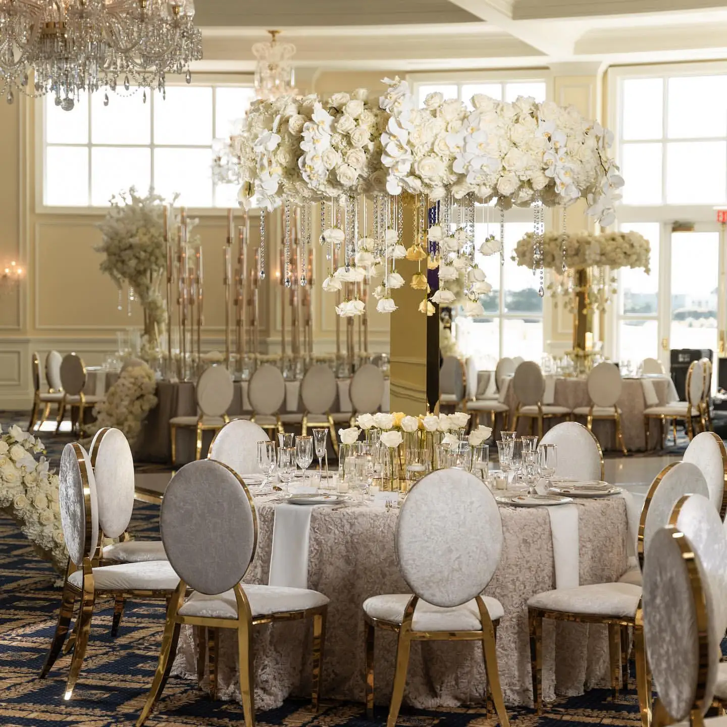 Hot selling gold stackable design pu leather velvet round back stainless steel hotel banquet event wedding chair
