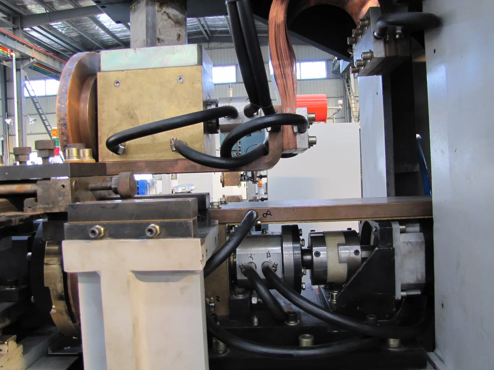 Automatic Resistance Seam Welding Machine For Car Drum Brake Shoe Seam Welding