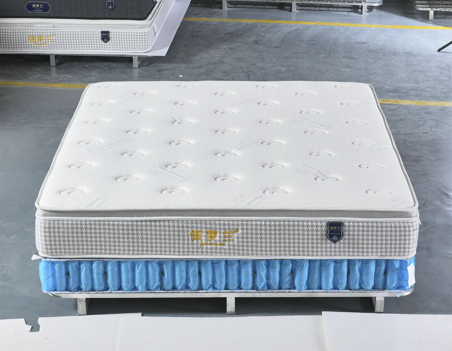 Latex and memory foam for hotel and home queen size bed mattress vacuum roll in carton box mattress