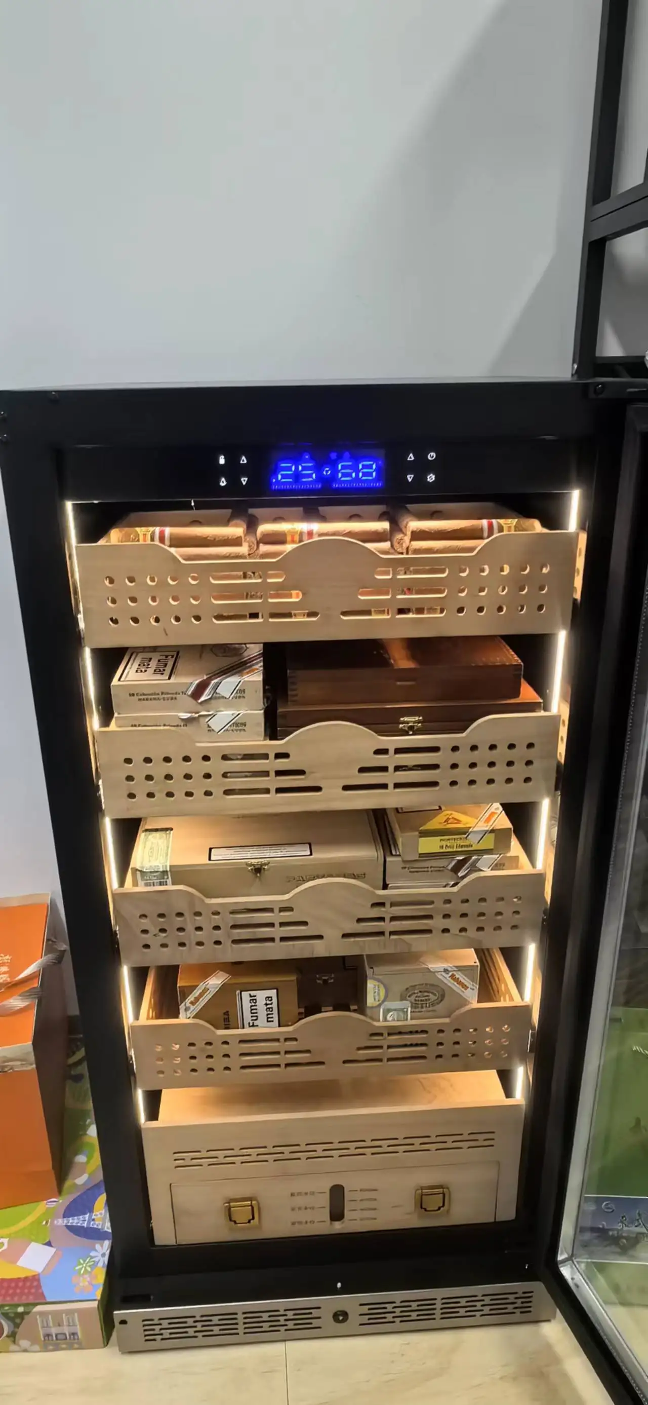 NUELEAD 220L High End Cedar Cigar Humidor Cabinet