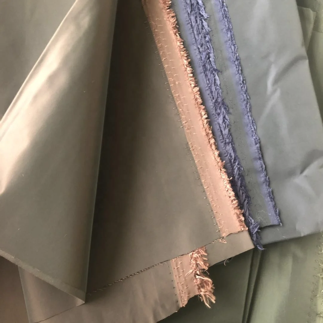 high quality 2/2 twill keep shape fashion style 100% polyester 2 tone memory jacket fabric