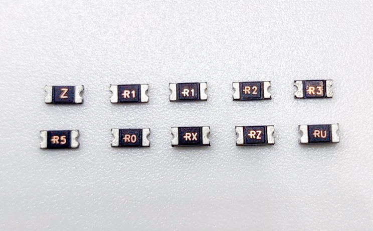 Factory direct sales high quality low price custom SMD1206R100SF 6V  1A car plug-in PPTC FUSE