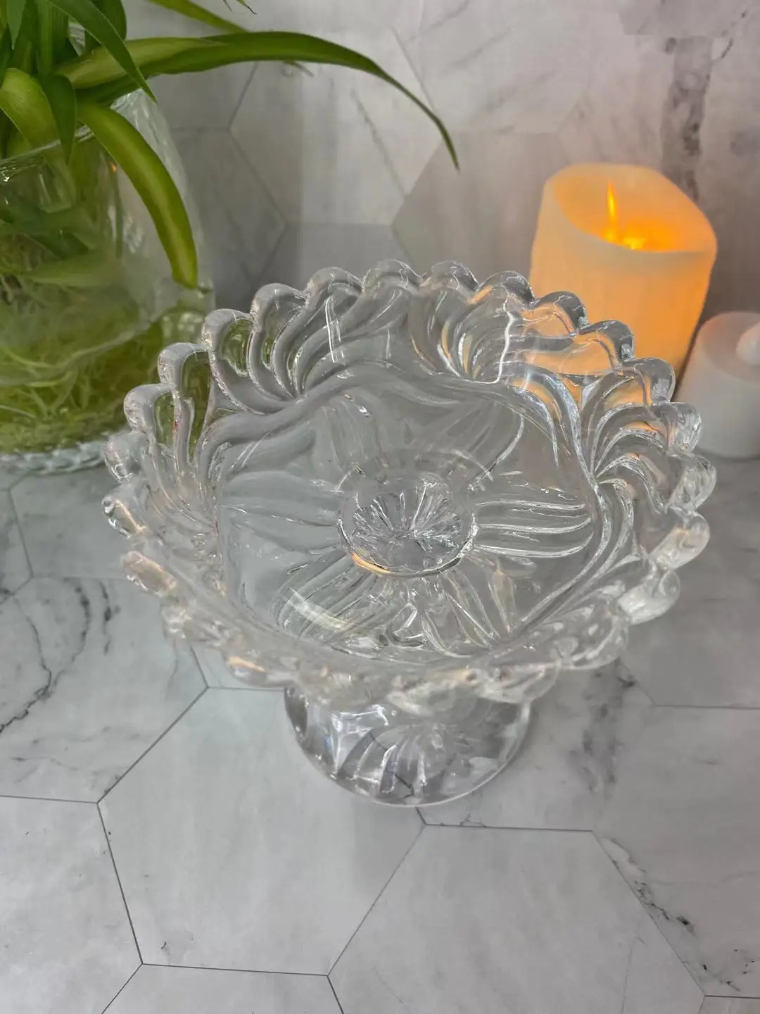 
Wholesale new glass embossing small candy plate snacks plate for kitchen and restaurant 