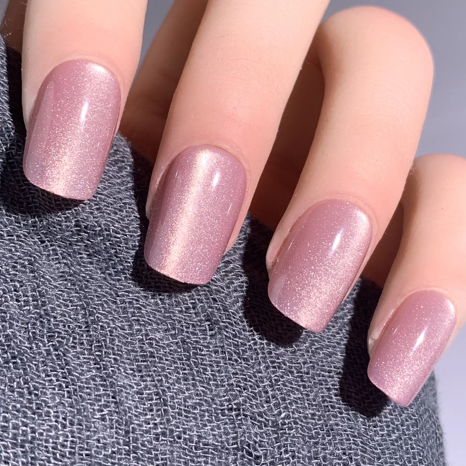 New Products 32 Pieces Press On Nails Cat Eye Full Cover Long Lasting Grape Color Artificial Fingernails Reusable Square Nail