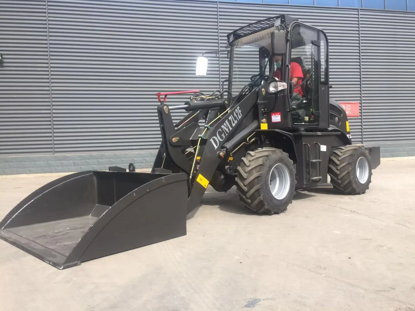 European Design 1.2 Ton Mini Wheel Loader With Wide Tyres