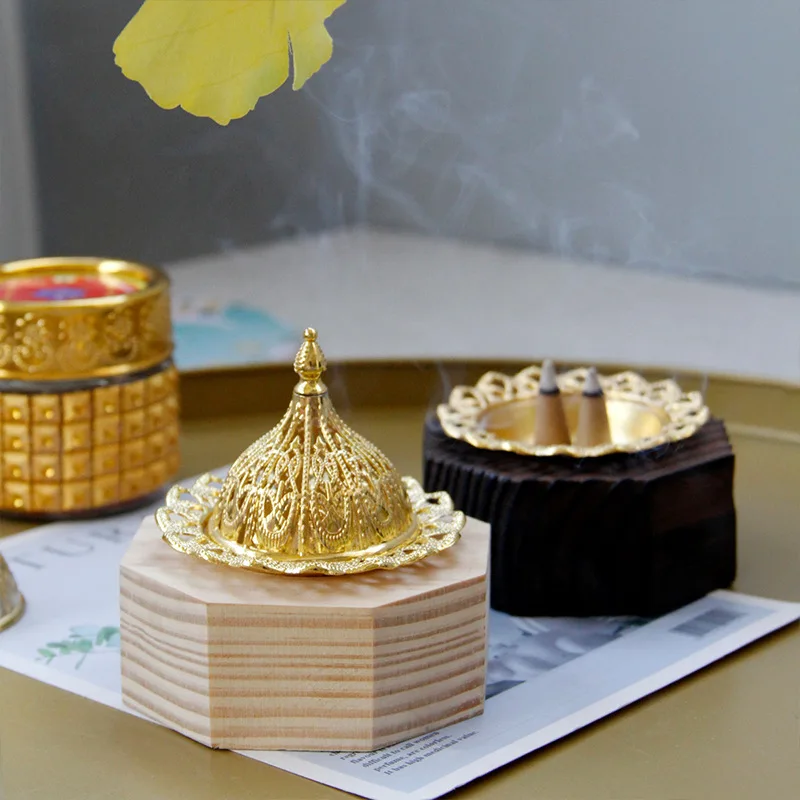 Creative Arab Metal Aromatherapy Stove Middle Eastern Style Mini Portable Small Gold Tower Incense Stove