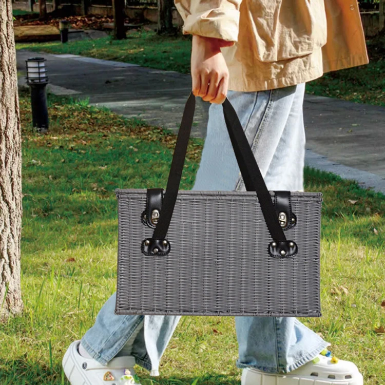 Элегантные плетеные корзины для хранения хлеба и