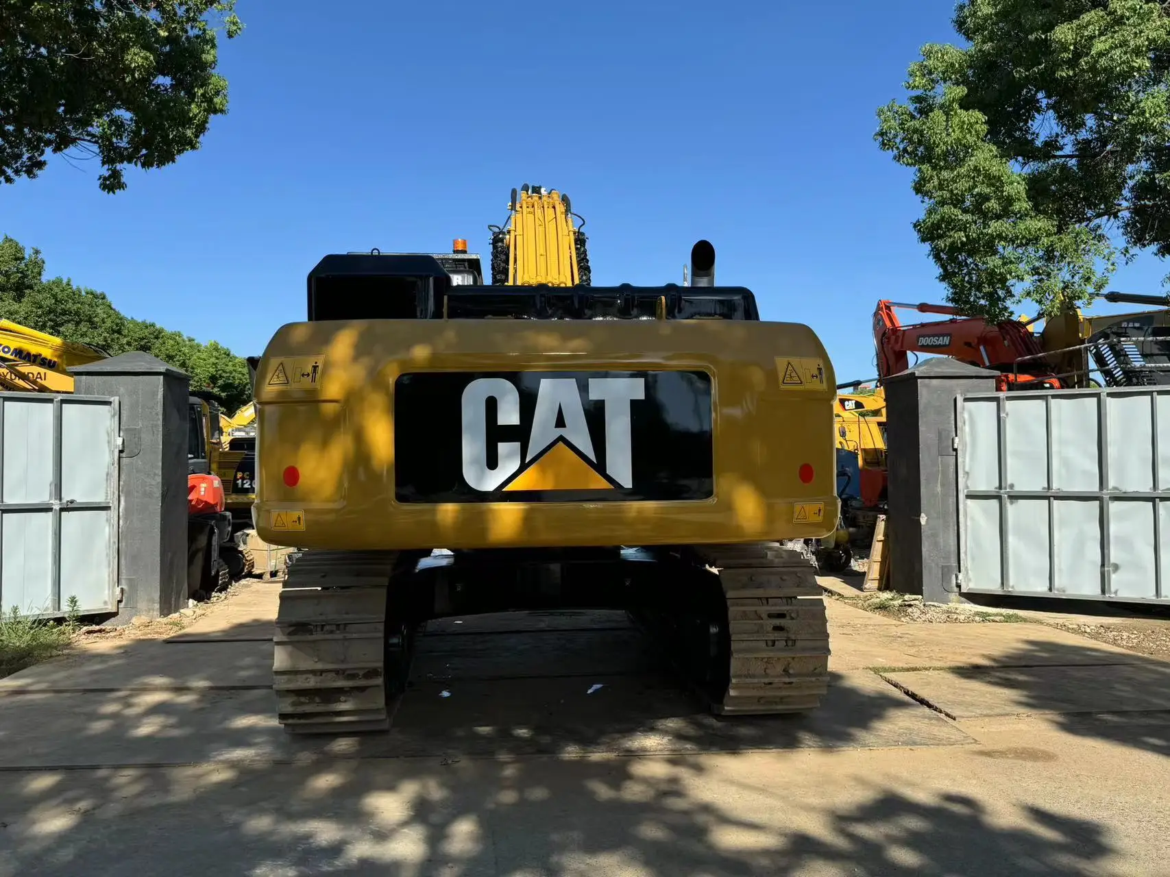 2022 earth moving machinery excavators used Caterpillar 336D2 320D2 330D for sale