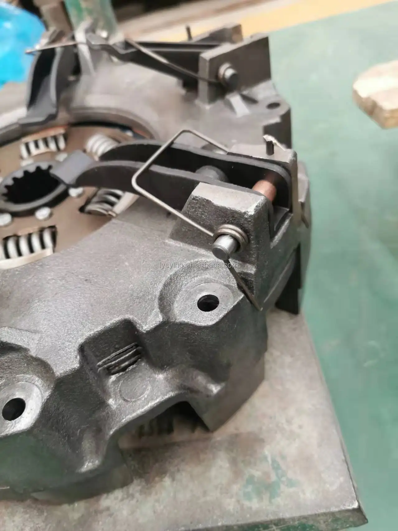 agriculture machinery parts tractor use clutch luk RE211277 RE227648 RE177574 replace deere