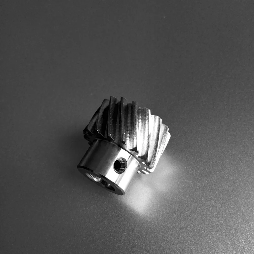 Grinding teeth helical gear